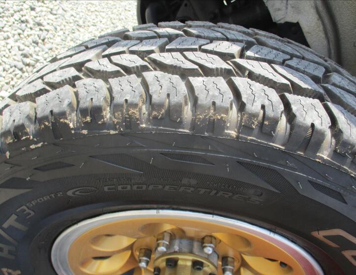 Mitsubishi Pajero 19