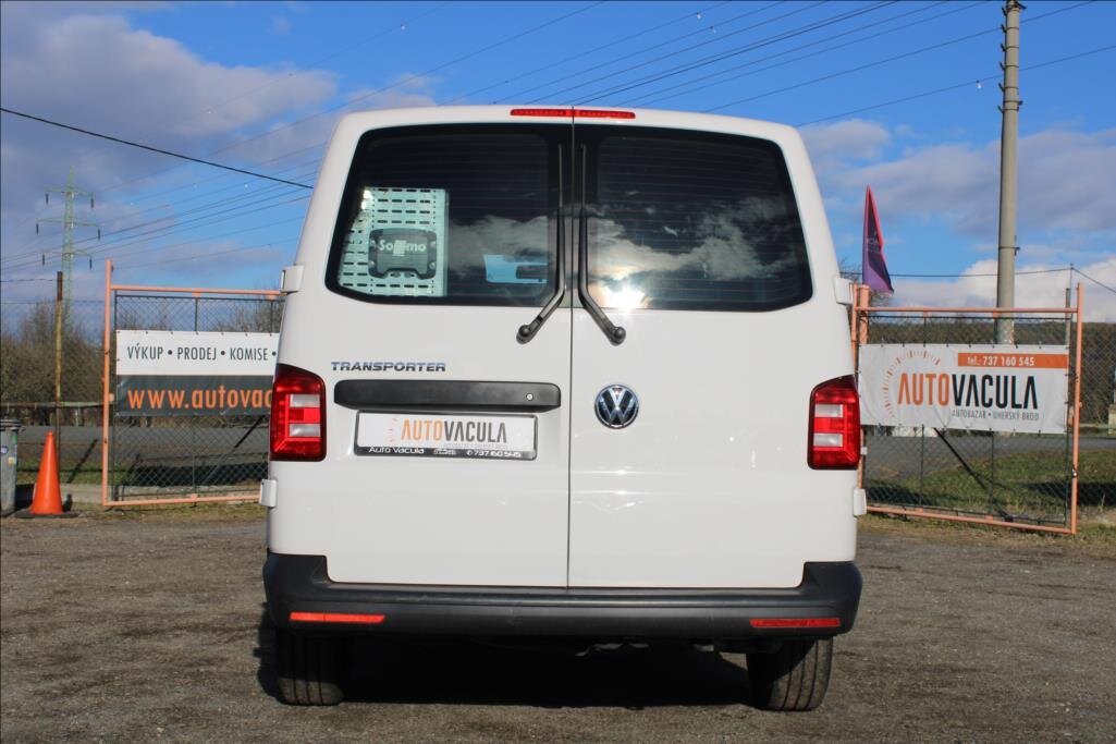 Volkswagen Transporter Skříň 2,0 l 110 kw