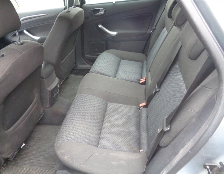 Ford Mondeo Kombi 2,0 l 107 kw