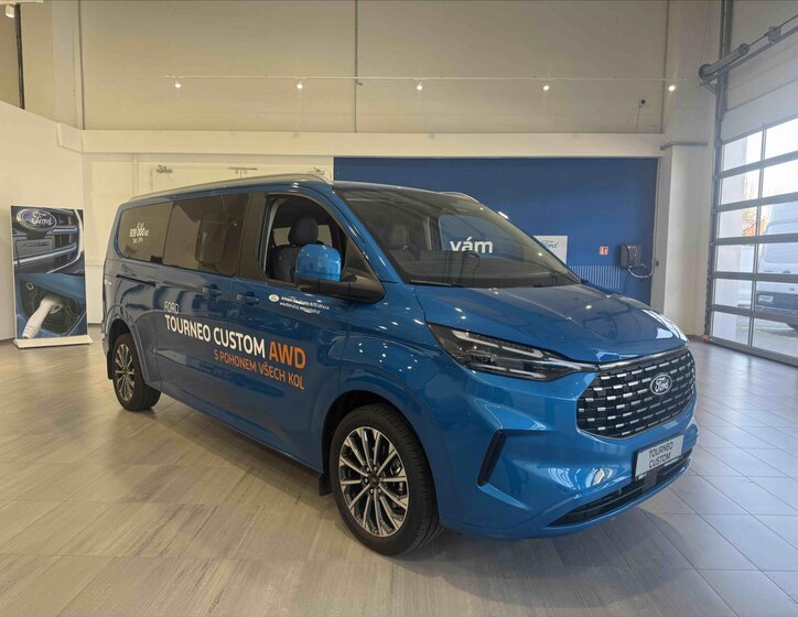 Ford Tourneo Kombi 2,0 l 125 kw