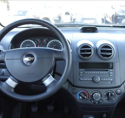 Chevrolet Aveo 8