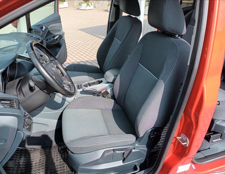 Ford Grand C-MAX MPV 2,0 l 103 kw