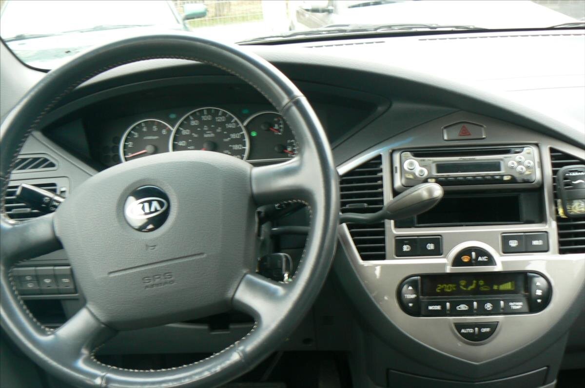 KIA Carens Hatchback 2,0 l 83 kw