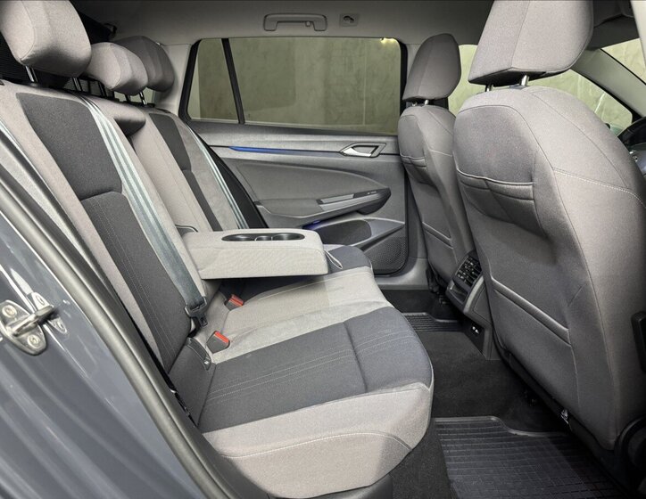 Volkswagen Golf Kombi 2,0 l 147 kw