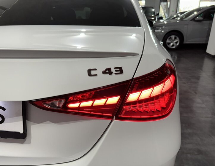 Mercedes-Benz Třídy C 24