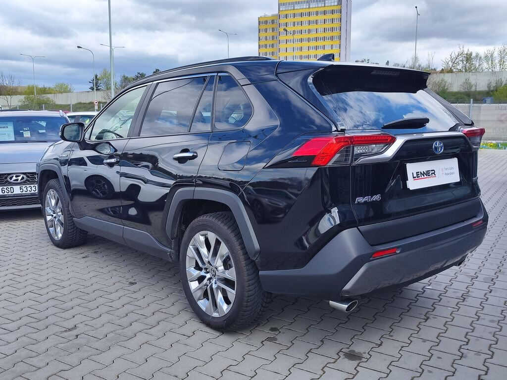 Toyota RAV4 SUV / Terénní 2,5 l 163 kw