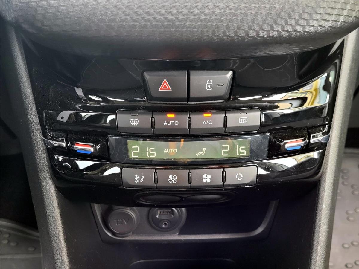 Peugeot 2008 SUV / Terénní 1,2 l 60 kw