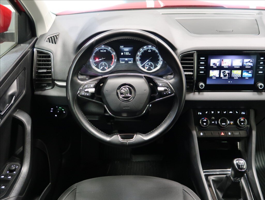 Škoda Karoq SUV 1,5 l 110 kw