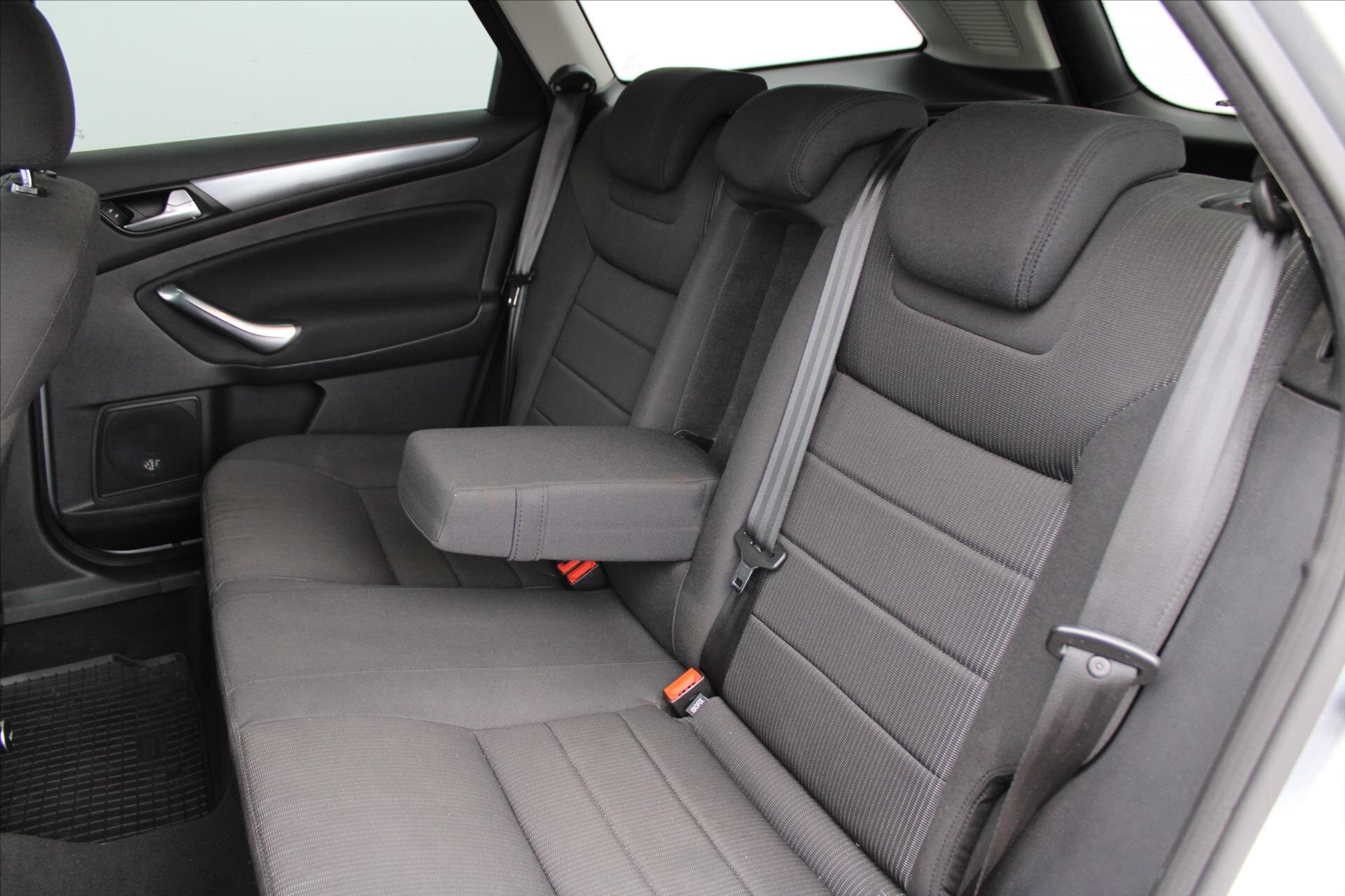 Ford Mondeo Kombi 2,0 l 120 kw