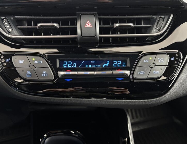 Toyota C-HR SUV 2,0 l 135 kw