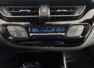 Toyota C-HR SUV 2,0 l 135 kw