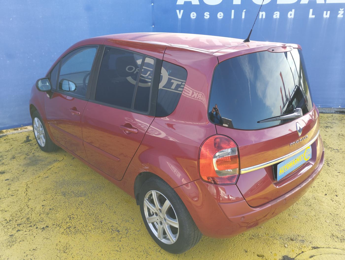 Renault Modus Hatchback 1,1 l 74 kw