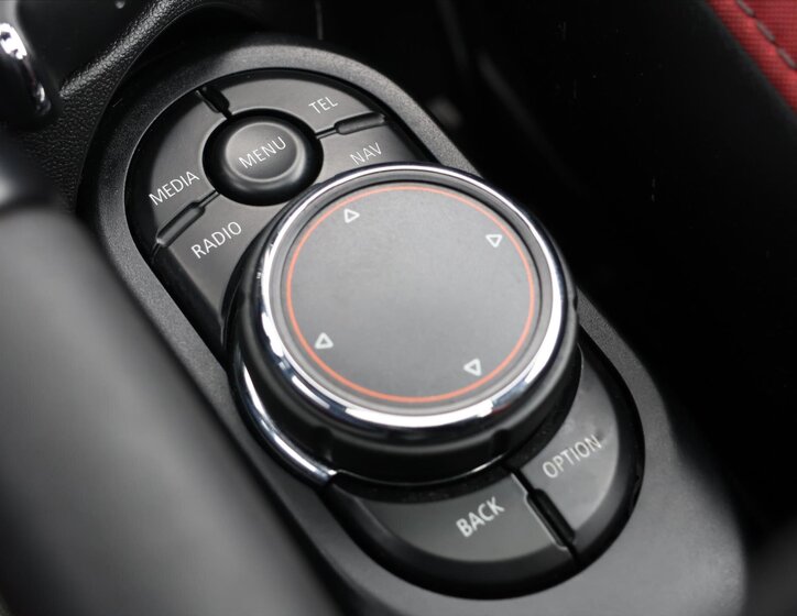 Mini Cooper Hatchback 2,0 l 170 kw