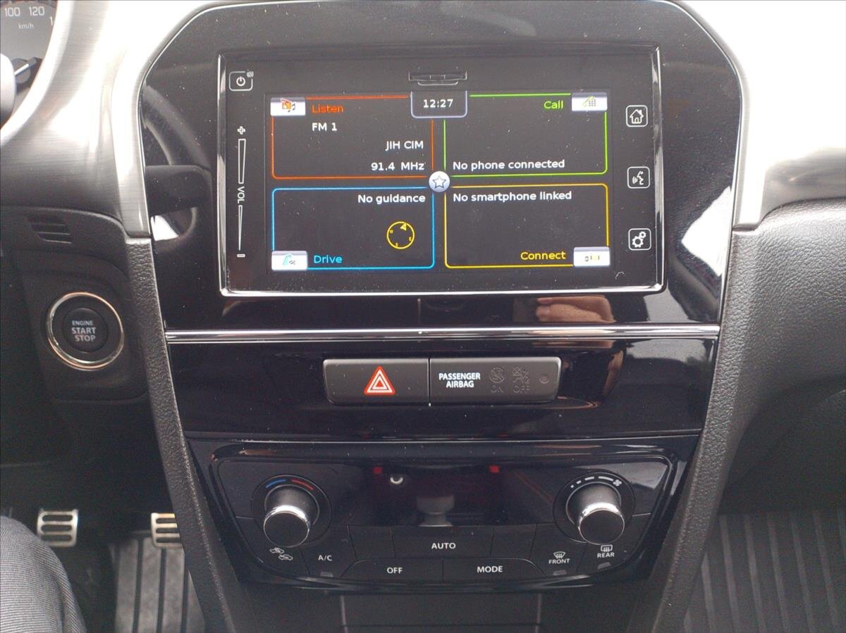 Suzuki Vitara SUV / Terénní 1,4 l 103 kw