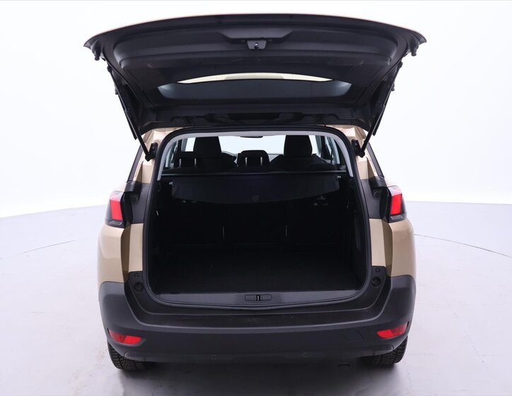 Peugeot 5008 SUV / Terénní 1,2 l 96 kw