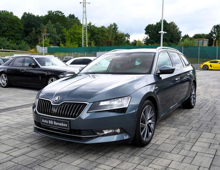 Škoda Superb 2
