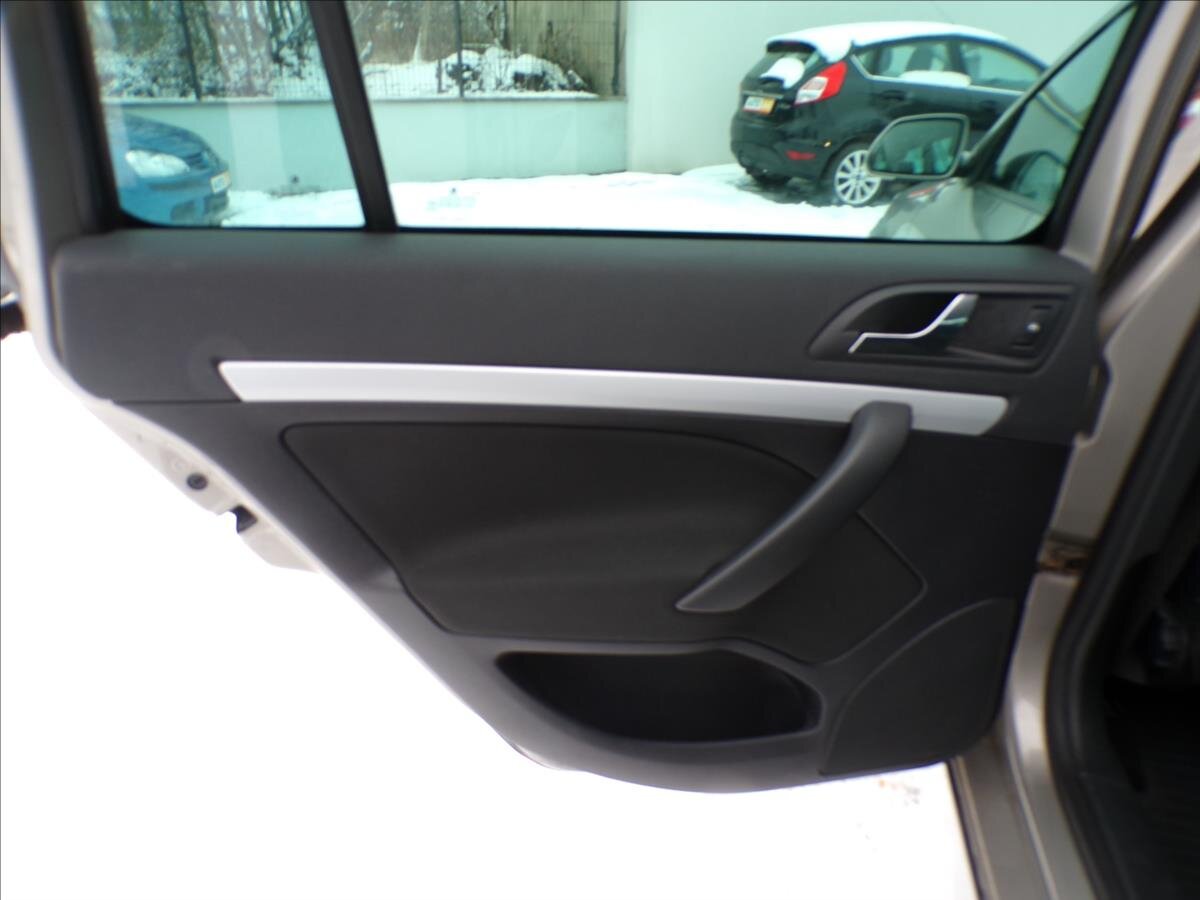 Škoda Octavia Kombi 2,0 l 103 kw