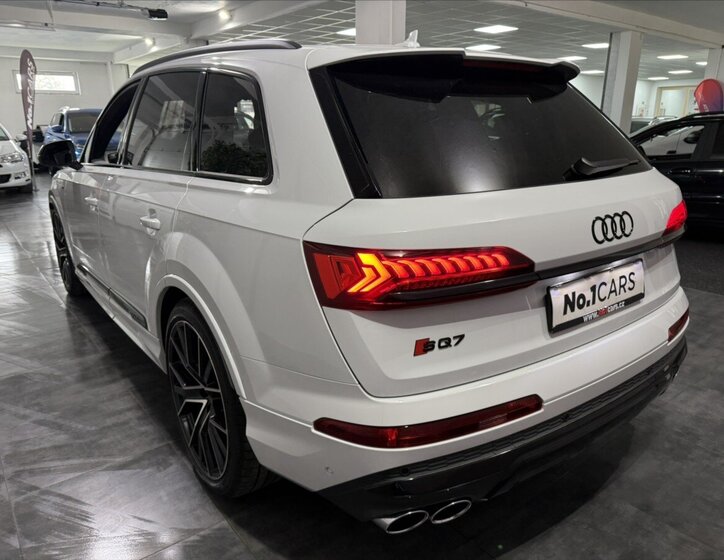 Audi SQ7 SUV / Terénní 4,0 l 373 kw