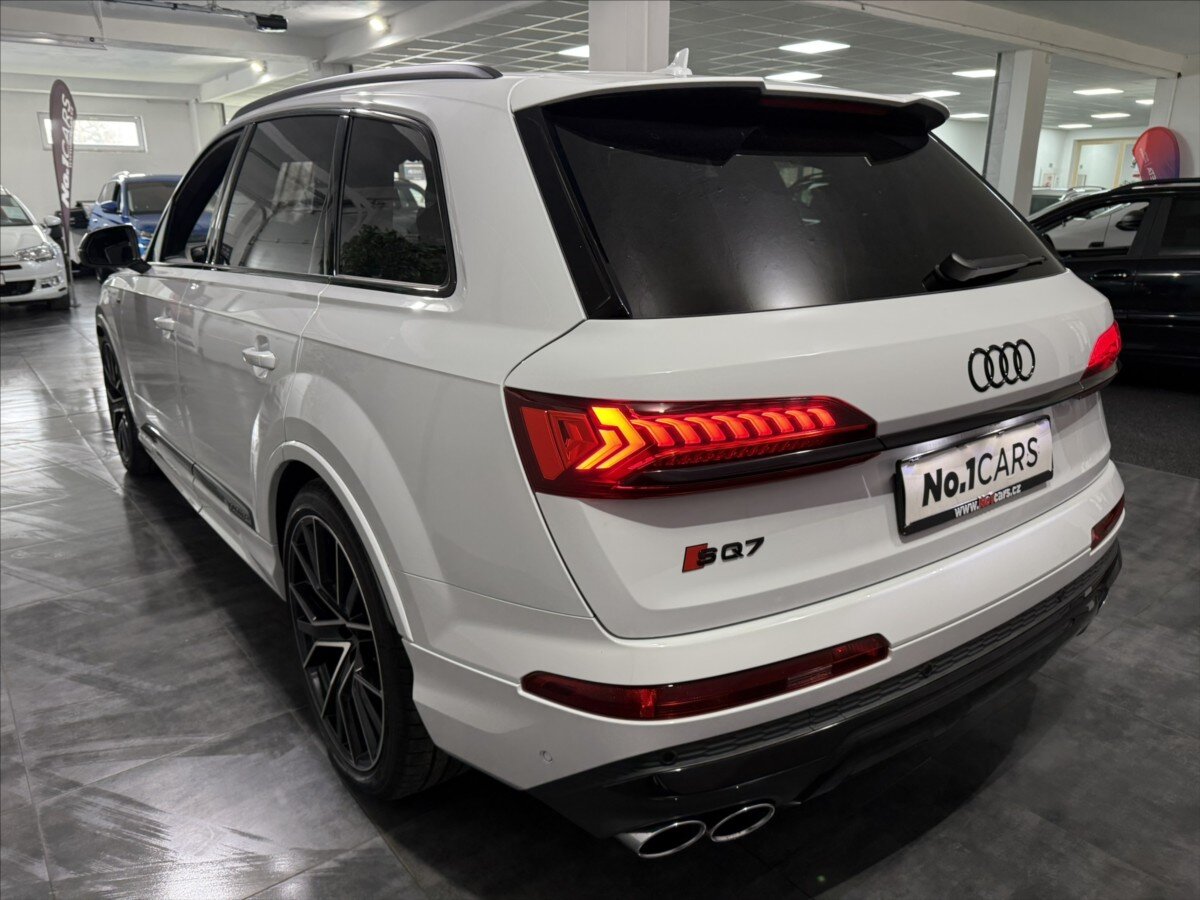 Audi SQ7 SUV / Terénní 4,0 l 373 kw