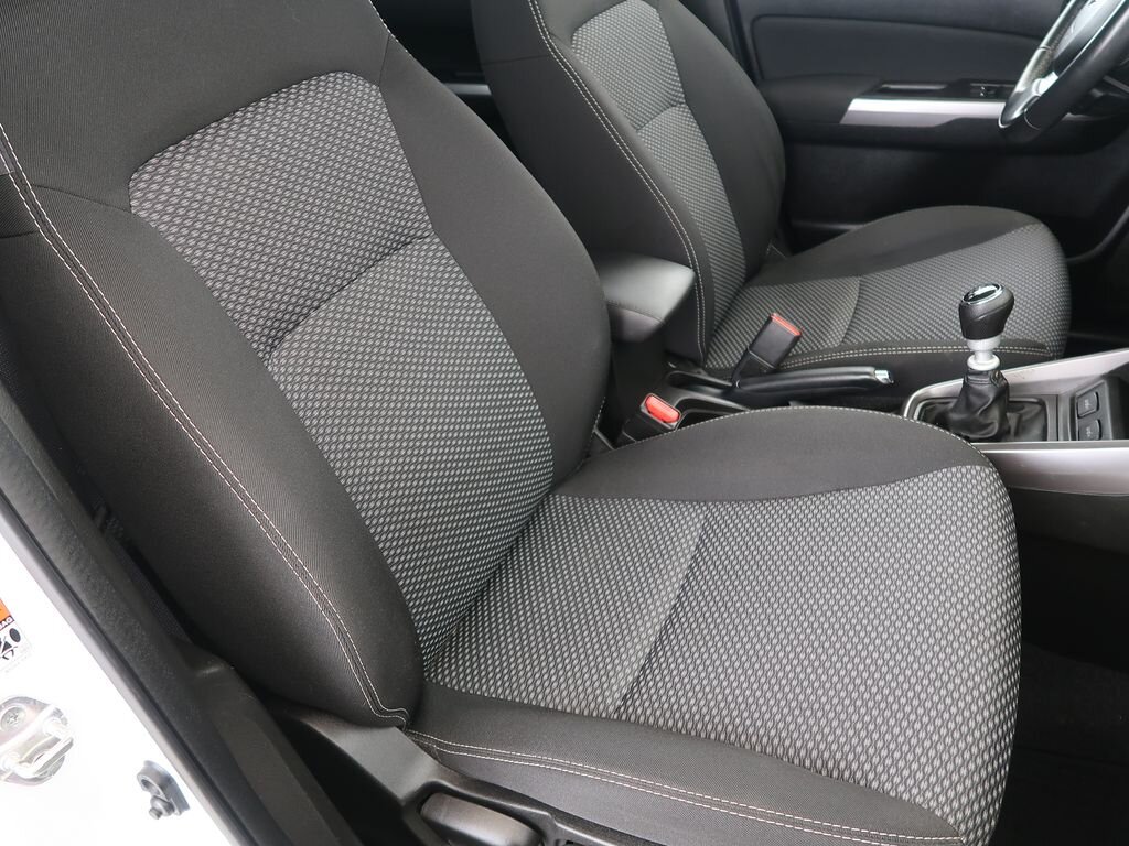 Suzuki Vitara SUV / Terénní 1,4 l 95 kw