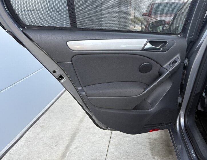 Volkswagen Golf Hatchback 1,2 l 77 kw