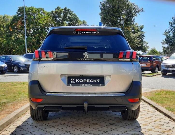 Peugeot 5008 11