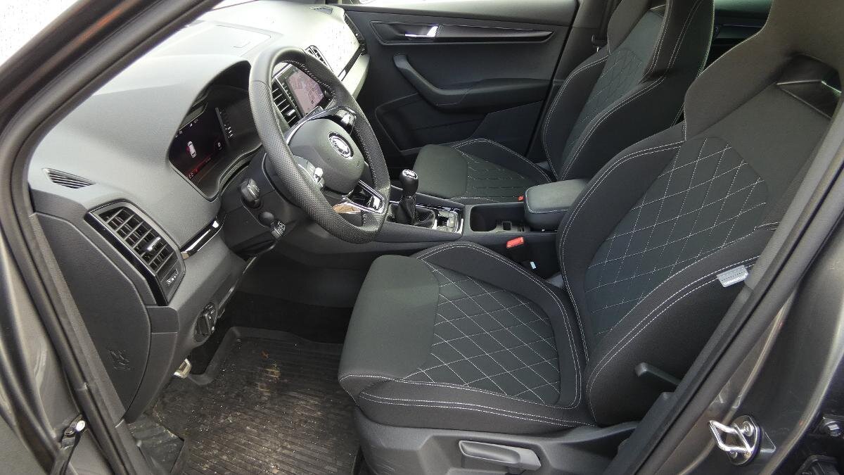 Škoda Karoq SUV / Terénní 1,5 l 110 kw