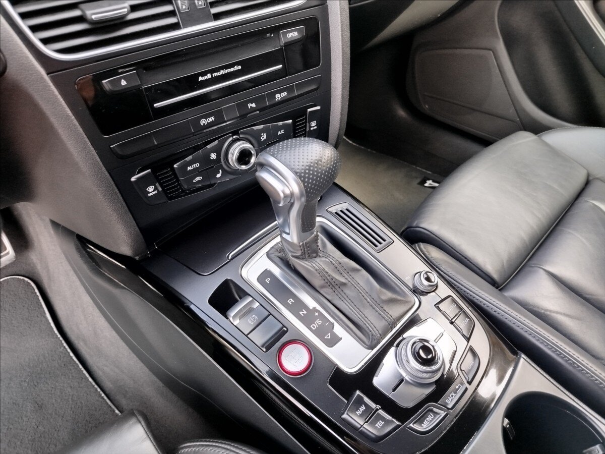Audi A4 Kombi 2,0 l 140 kw