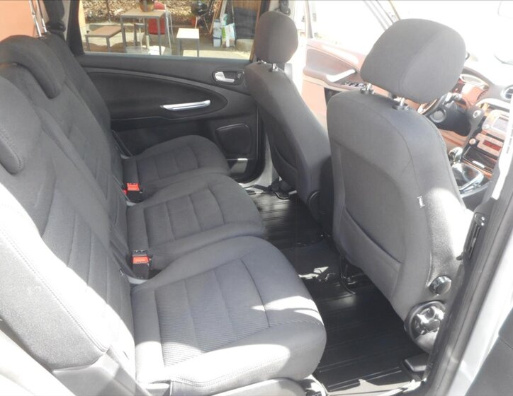 Ford S-MAX Kombi 2,2 l 129 kw