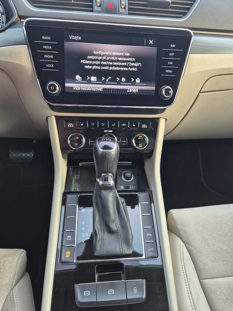 Škoda Superb Sedan / Limuzína 2,0 l 110 kw