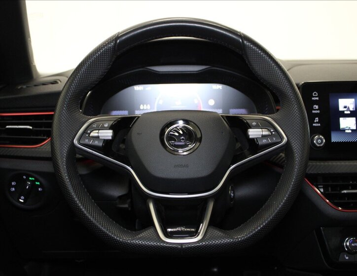 Škoda Kamiq SUV 1,5 l 110 kw