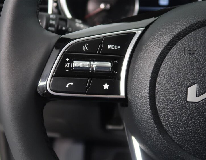 KIA XCeed CUV / Crossover 1,5 l 103 kw