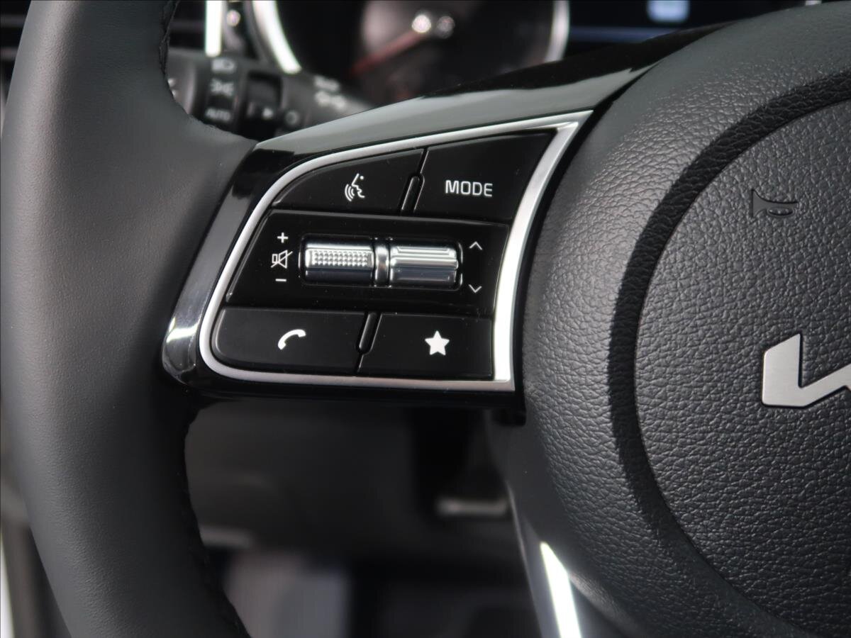 KIA XCeed CUV / Crossover 1,5 l 103 kw