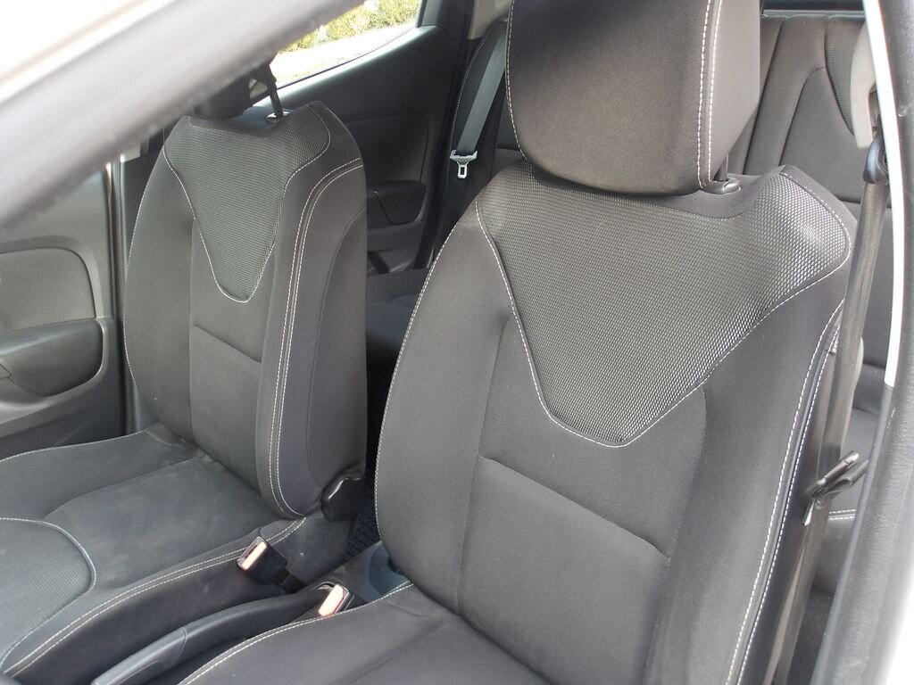 Renault Clio Hatchback 1,1 l 54 kw