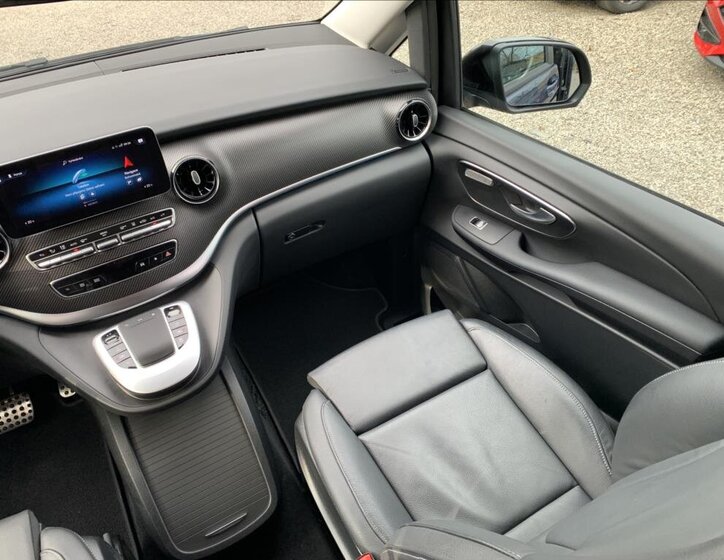 Mercedes-Benz Ostatní Ostatní 2,0 l 174 kw