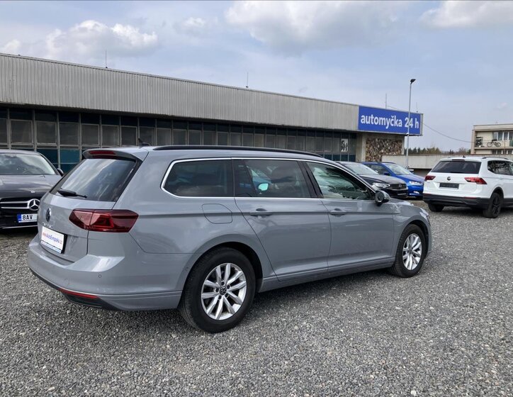 Volkswagen Passat Kombi 2,0 l 110 kw