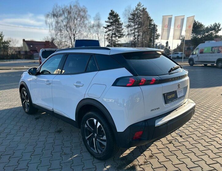 Peugeot 2008 SUV 1,2 l 74 kw