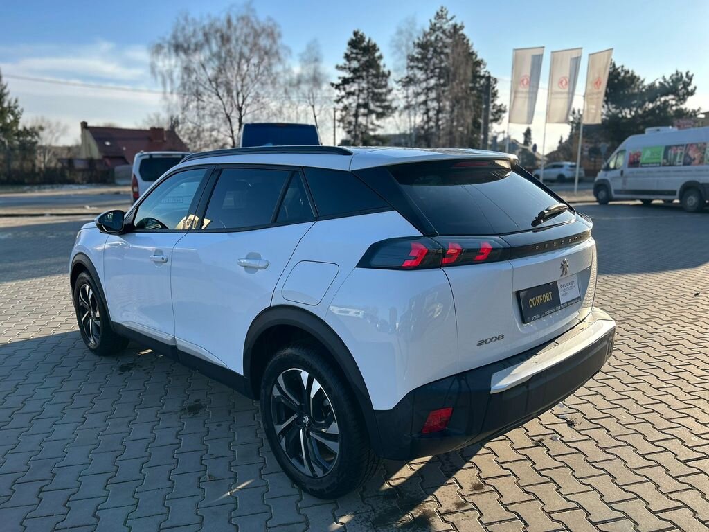 Peugeot 2008 SUV 1,2 l 74 kw