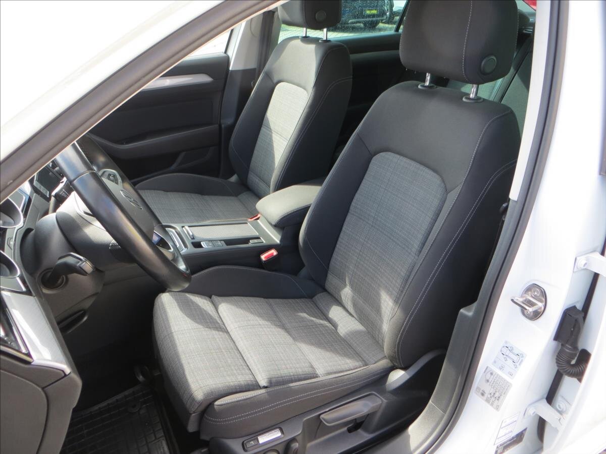 Volkswagen Passat Liftback 1,5 l 110 kw