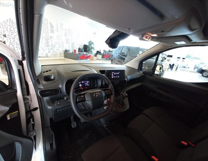Toyota ProAce City 9