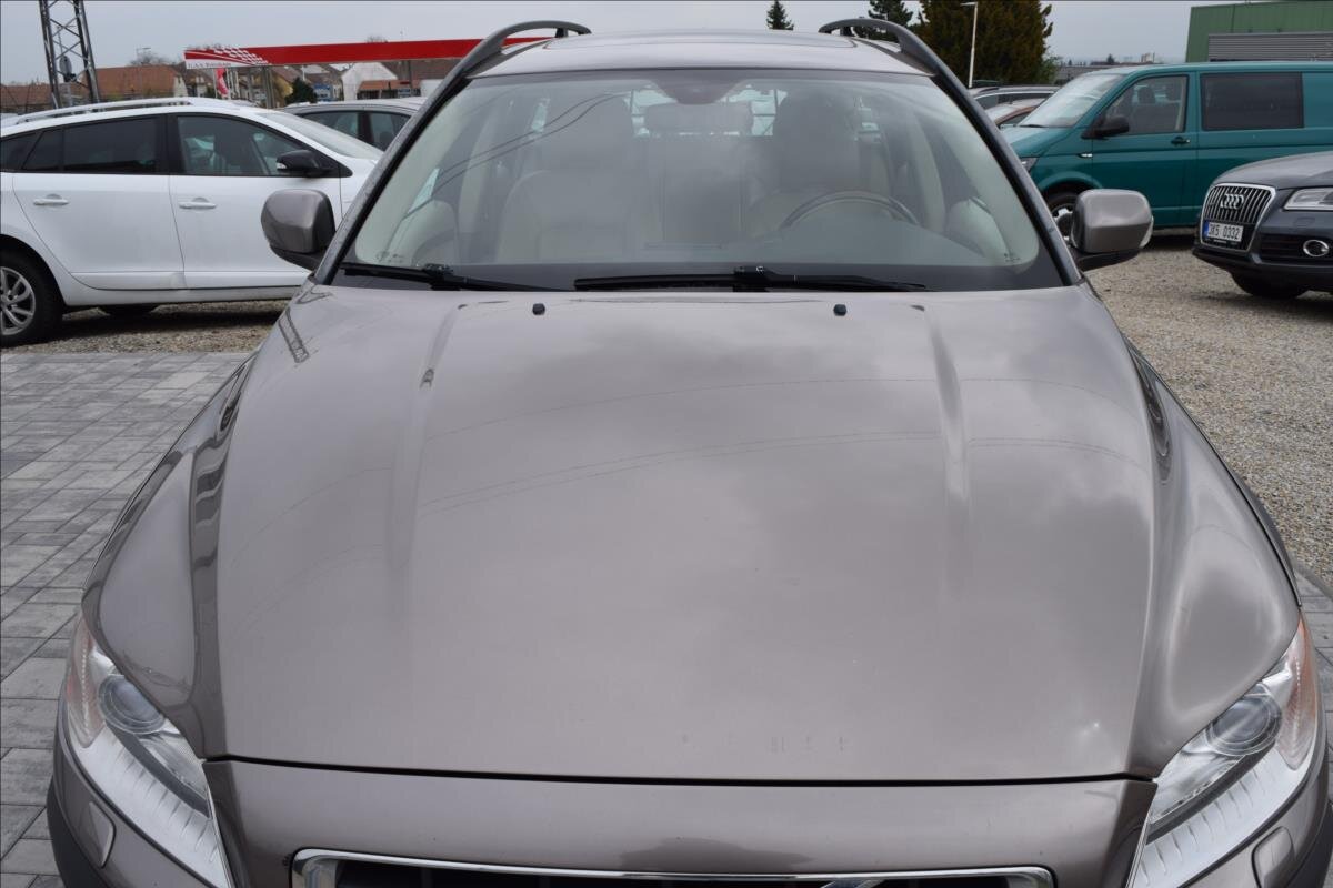 Volvo XC70 Kombi 2,4 l 120 kw