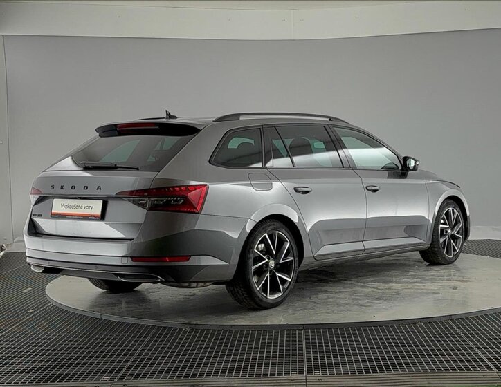 Škoda Superb Kombi 2,0 l 140 kw