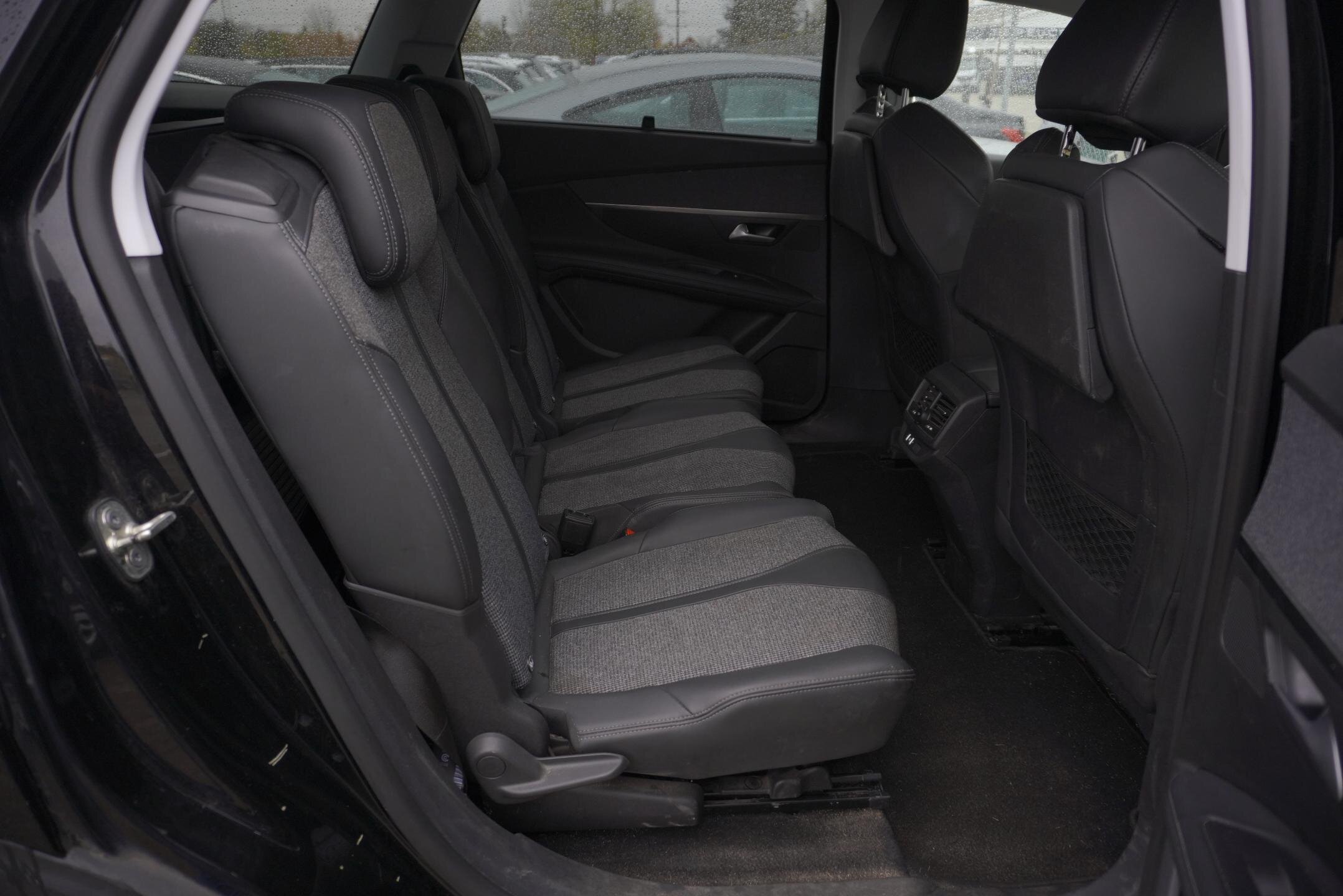 Peugeot 5008 SUV 1,2 l 96 kw