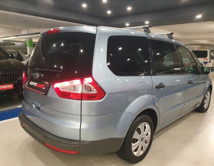 Ford Galaxy MPV 2,0 l 107 kw
