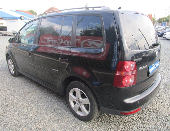 Volkswagen Touran 6