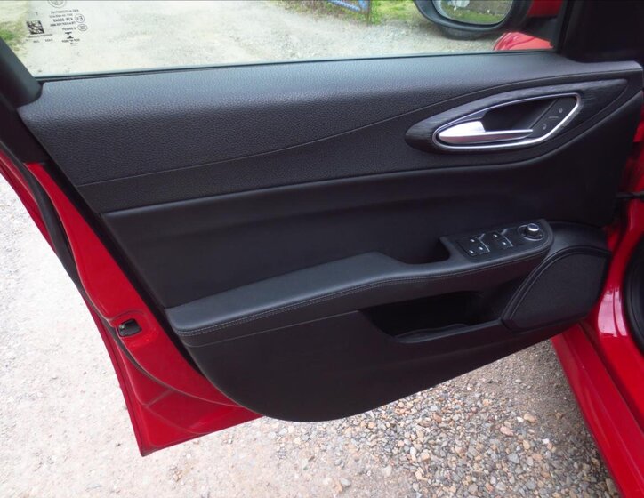 Alfa Romeo Giulia 12