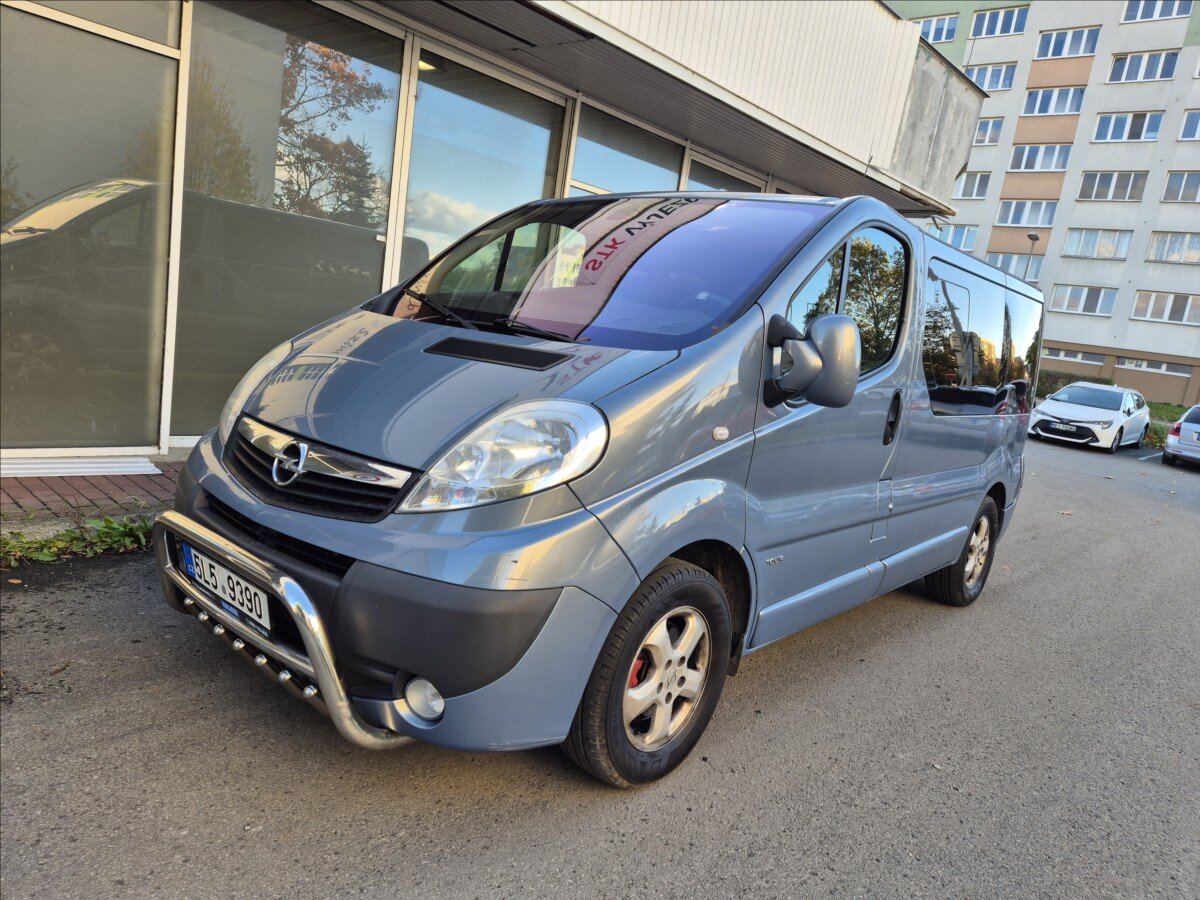 Opel Vivaro Kombi 2,5 l 107 kw