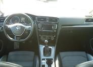 Volkswagen Golf 16