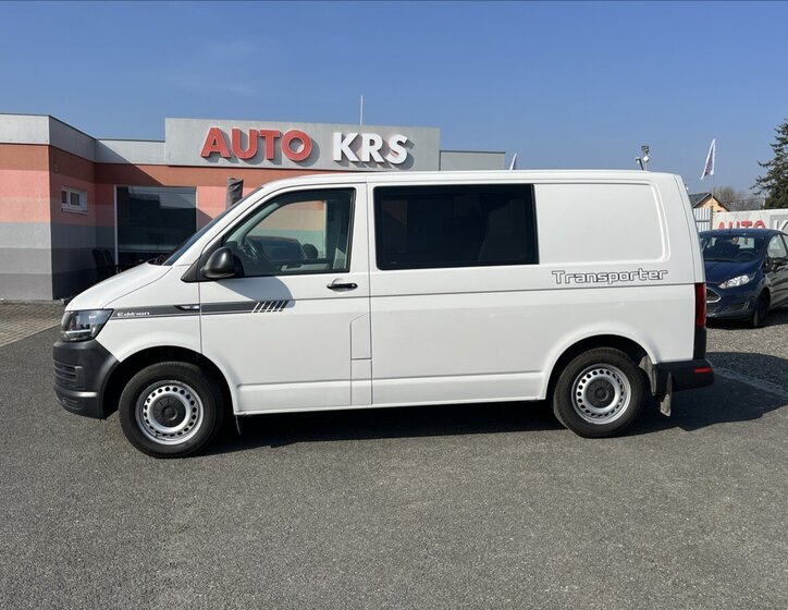 Volkswagen Transporter Kombi 2,0 l 62 kw