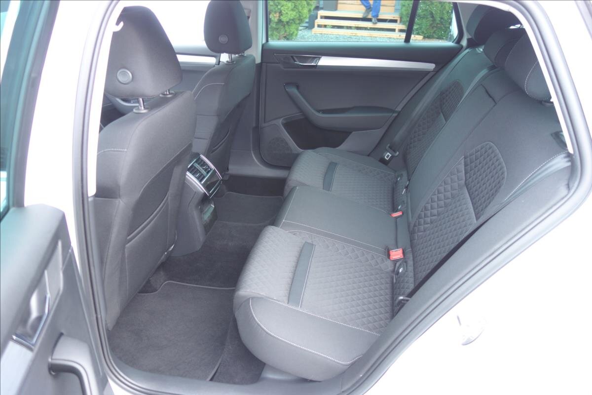 Škoda Superb Kombi 2,0 l 90 kw